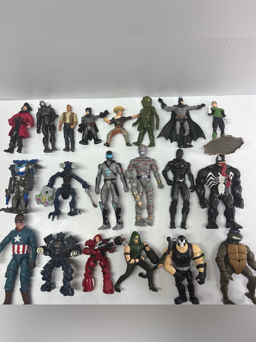 Mixed Lot 20 Actions Figures, Marvel DC TMNT, Power Rangers G.I Joe and More!